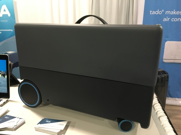 Suitcase that follows you