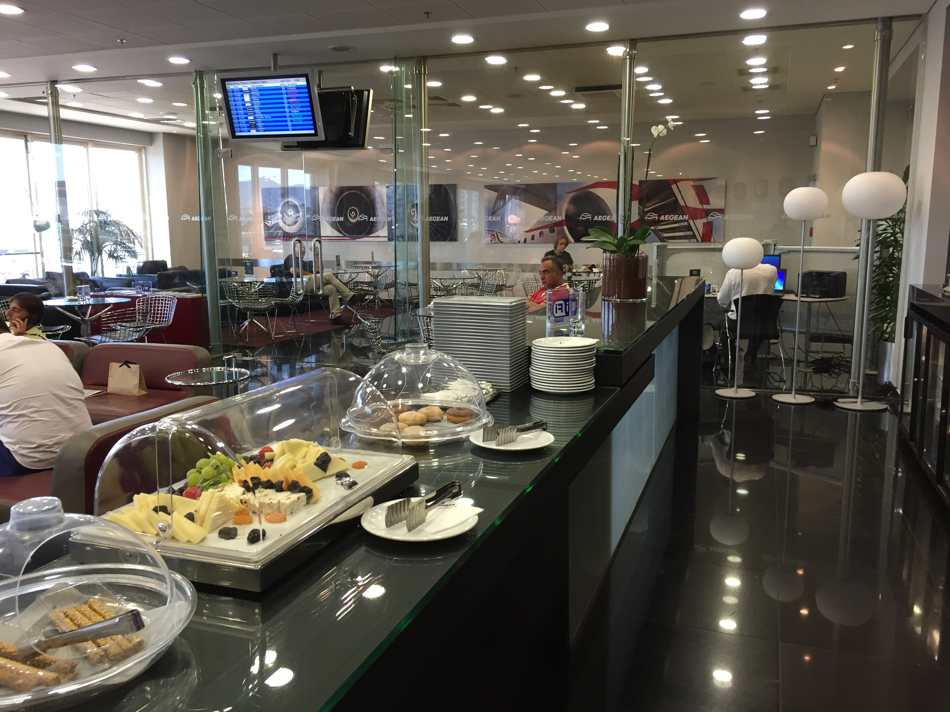 Athens Airport Quick Lounge Reviews.  Athens & Paris For Dollars A Day