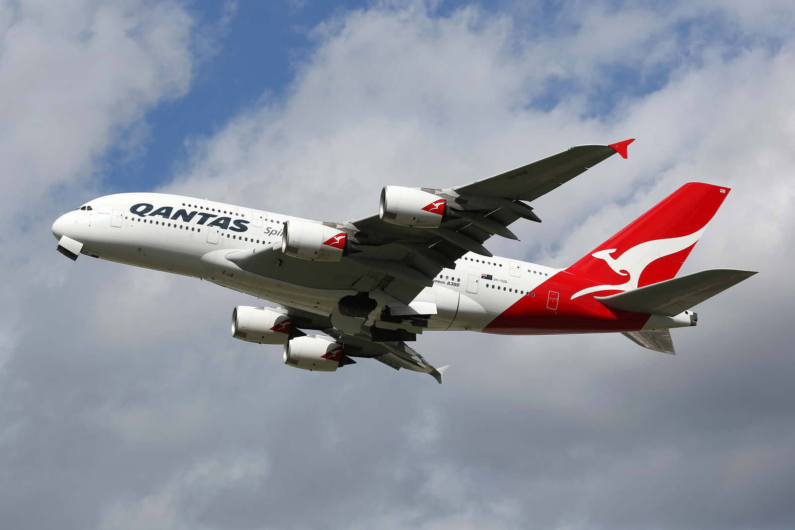 American And Qantas Stop Codesharing, Re-File Application To Cooperate On Routes