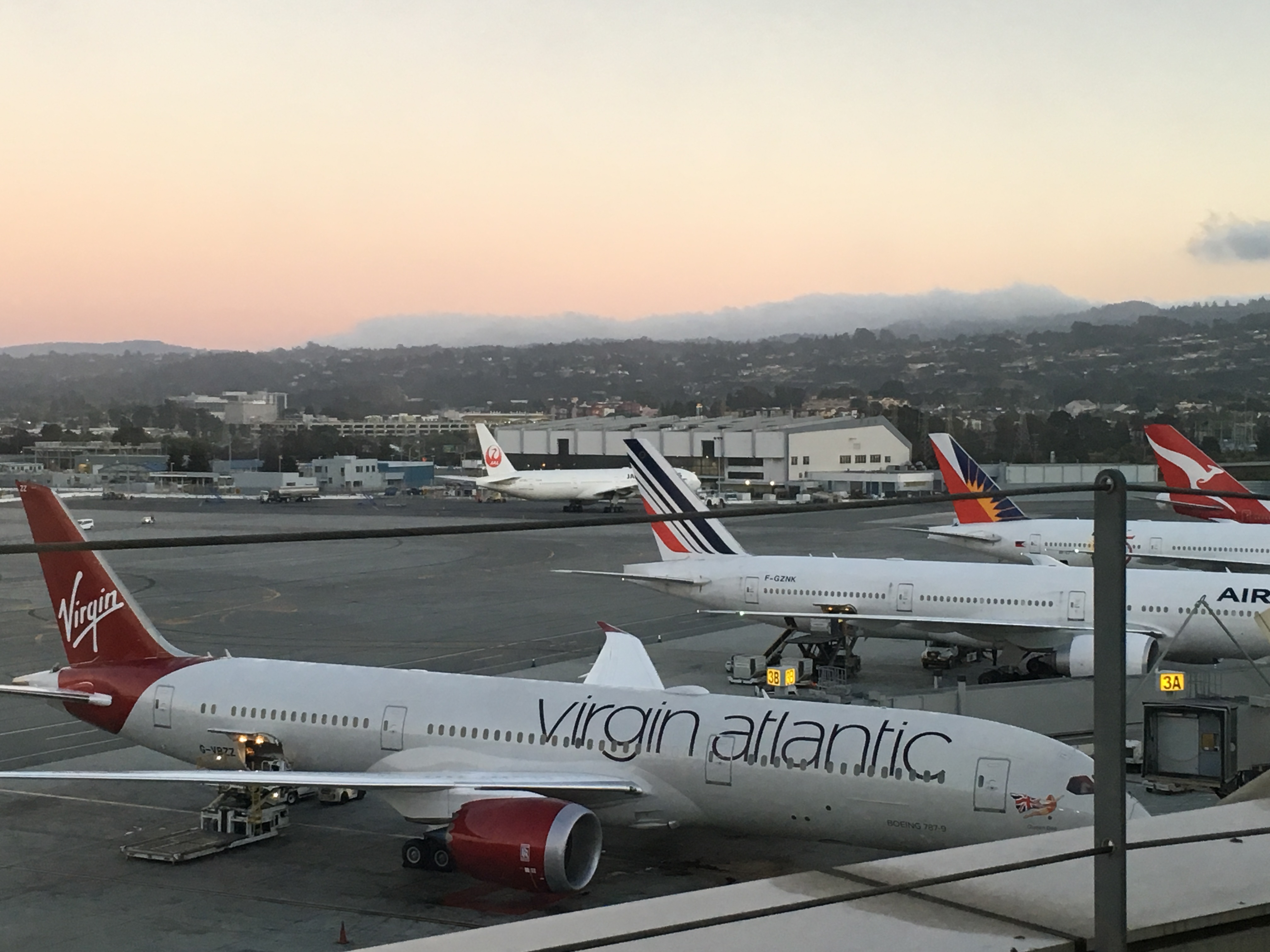 International Tail Watching From SFO Lounges