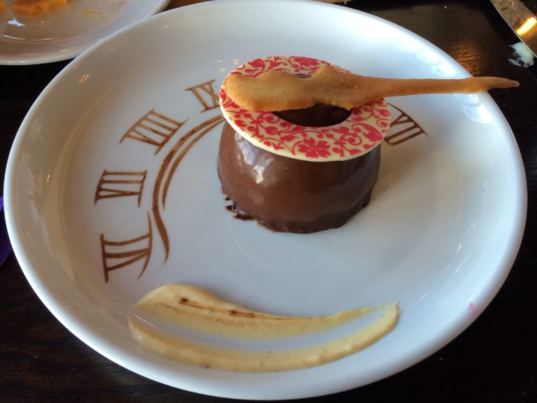 Disney World Expanding Alcohol Offerings In Magic Kingdom Pizza In Motion